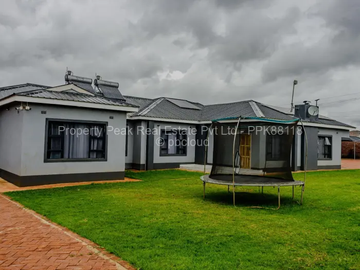 6 Bedroom House for Sale in Mount Pleasant Heights, Harare