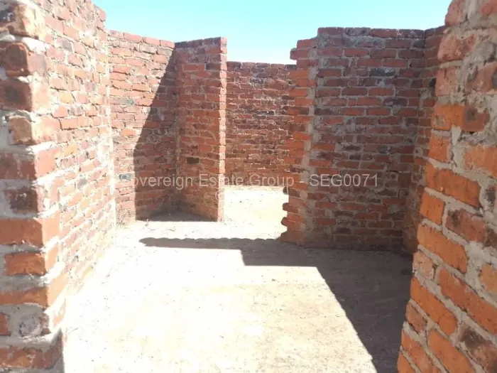 5 Bedroom House for Sale in Sandton Park, Harare