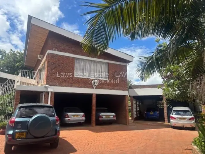6 Bedroom House for Sale in Gunhill, Harare