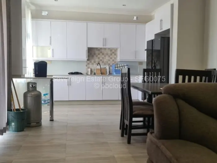 Townhouse/Cluster to Rent in Arlington, Harare