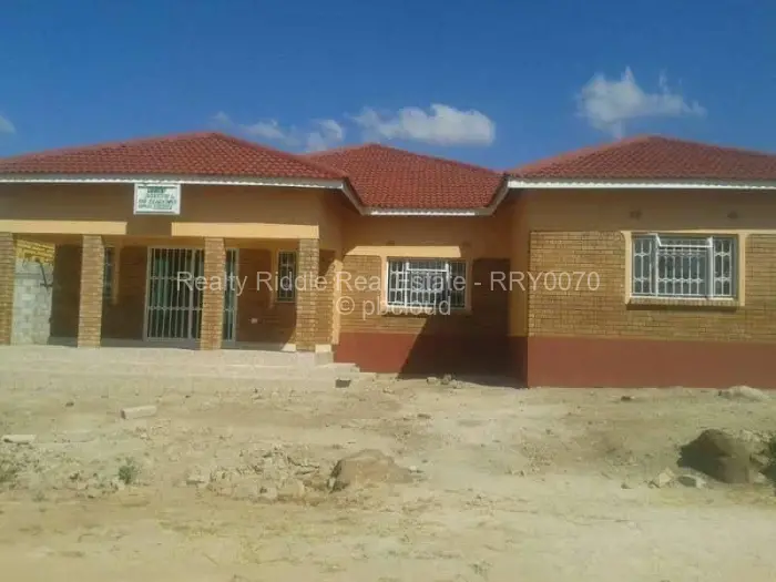4 Bedroom House for Sale in Gweru East, Gweru