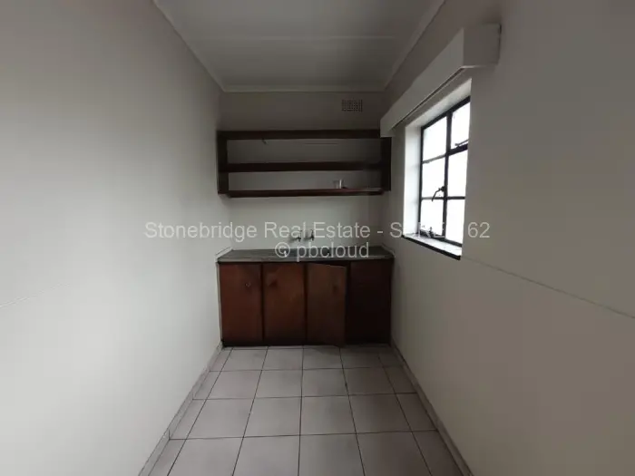 Flat/Apartment to Rent in Bulawayo City Centre, Bulawayo