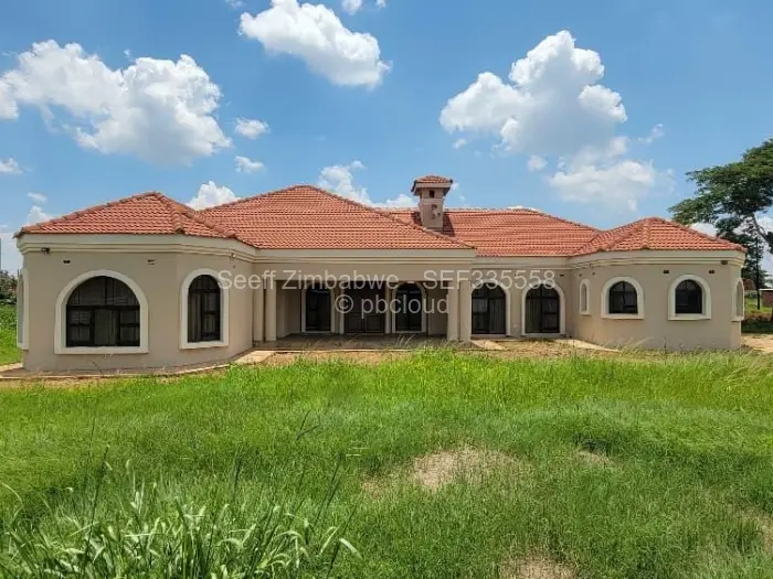5 Bedroom House for Sale in Glaudina, Harare