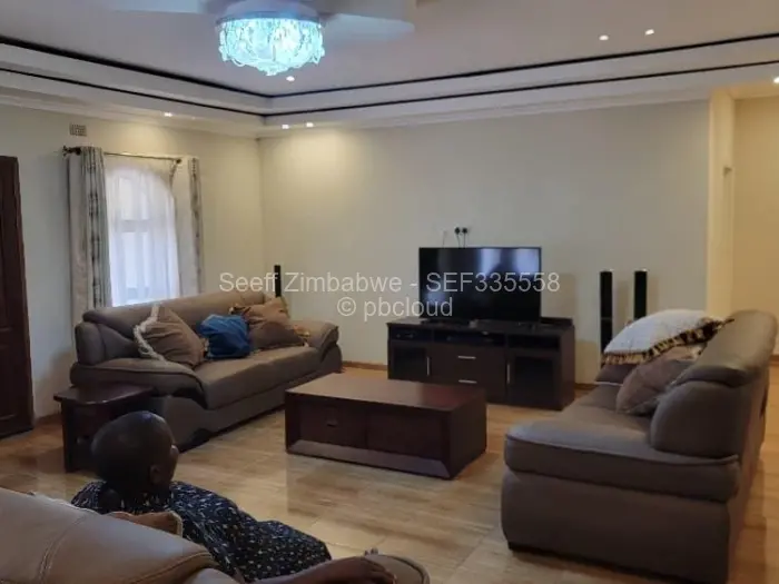5 Bedroom House for Sale in Glaudina, Harare