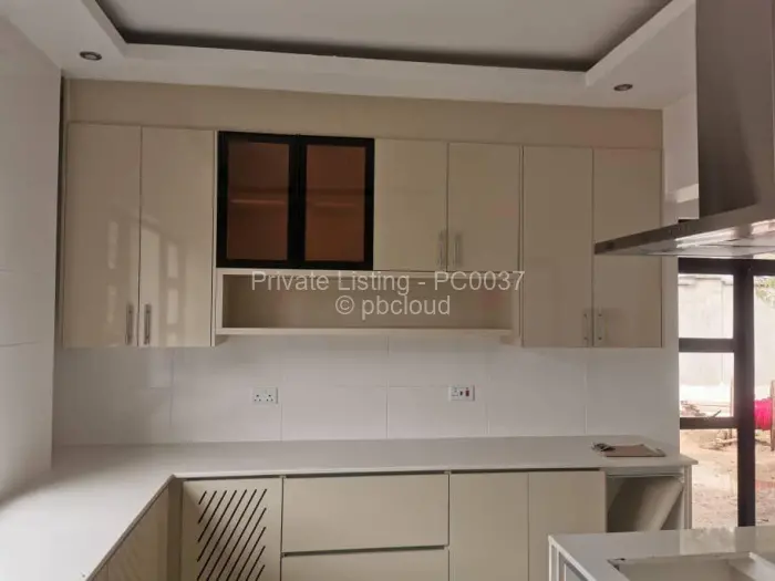 Flat/Apartment to Rent in Borrowdale West, Harare