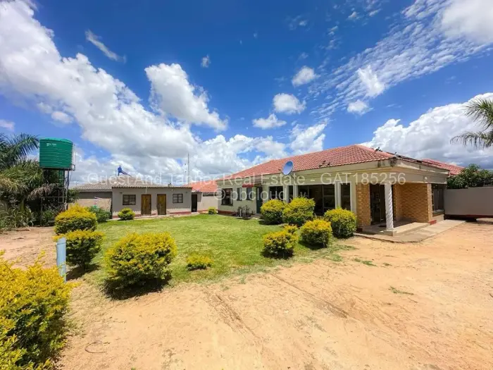 4 Bedroom House for Sale in Timire Park, Ruwa