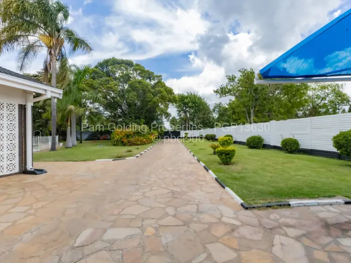 House for Sale in Greengrove, Harare