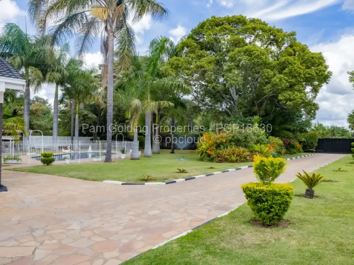 House for Sale in Greengrove, Harare