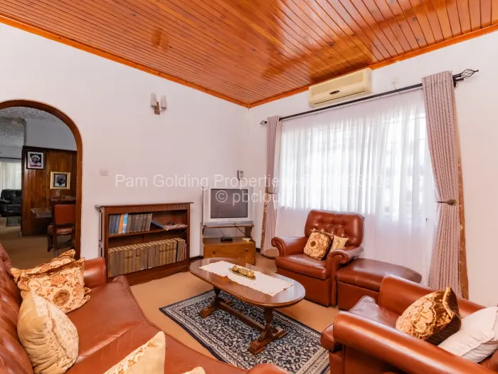 House for Sale in Greengrove, Harare