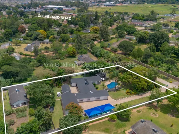 House for Sale in Greengrove, Harare