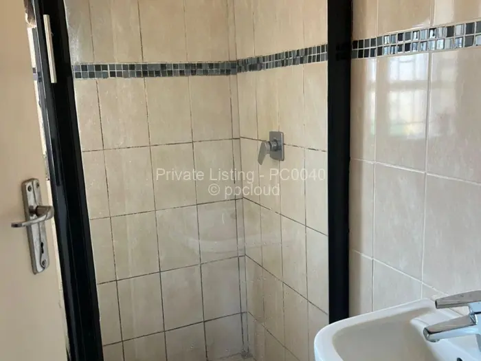 4 Bedroom House to Rent in Rockview, Harare