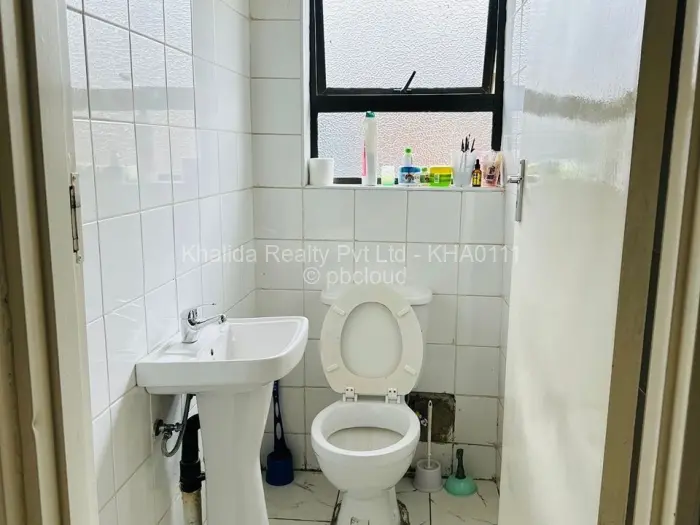 Flat/Apartment for Sale in Madokero Estates, Harare