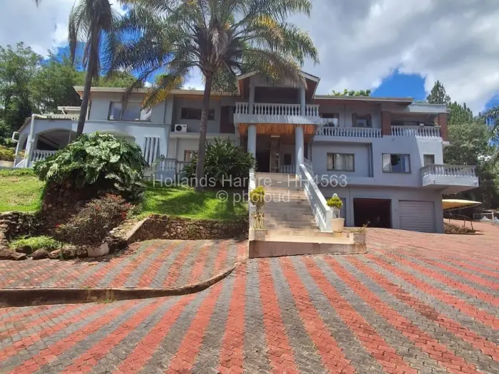 10 Bedroom House for Sale in Borrowdale Brooke, Harare