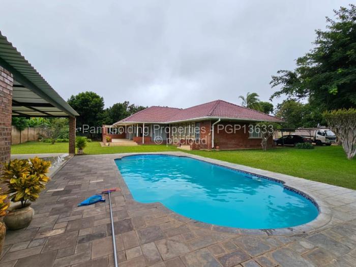 3 Bedroom House for Sale in Kumalo, Bulawayo