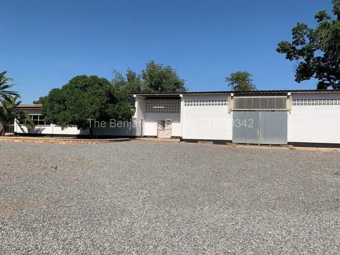 Warehouse/Industrial for Sale in Chiredzi, Chiredzi