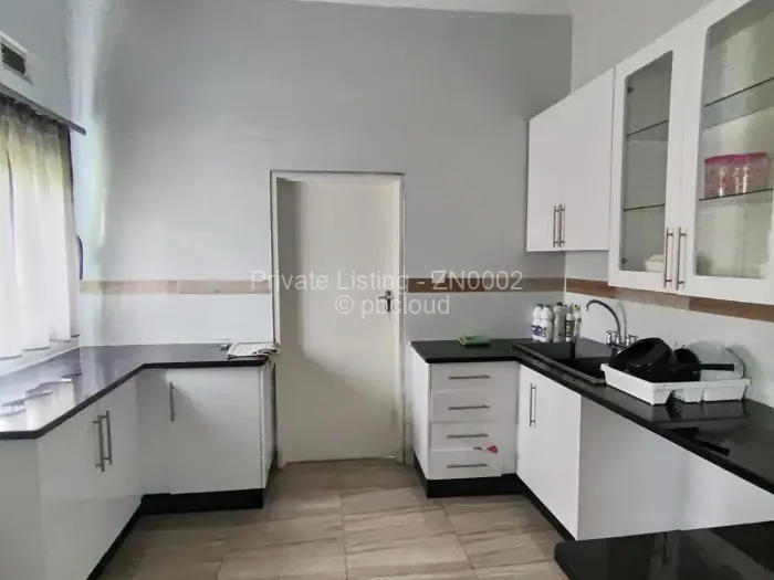 7 Bedroom House to Rent in Pomona, Harare