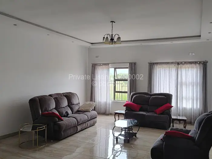 7 Bedroom House to Rent in Pomona, Harare