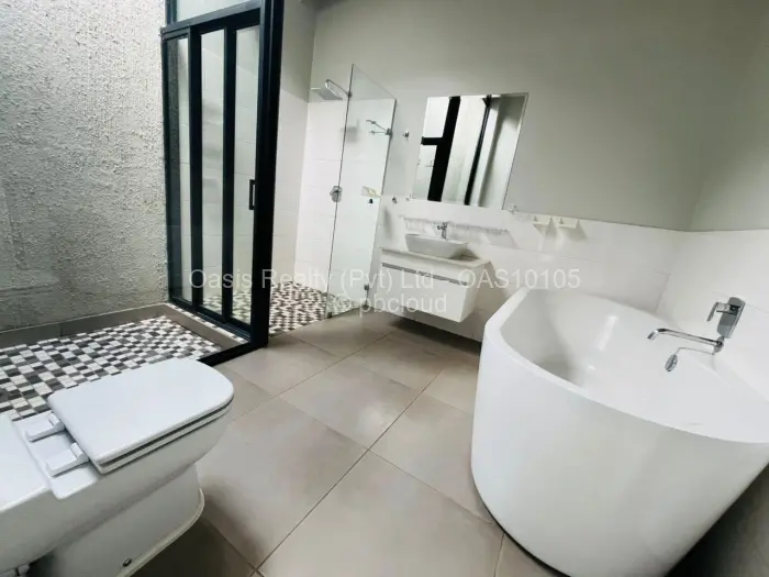 Townhouse/Cluster to Rent in Borrowdale Brooke, Harare