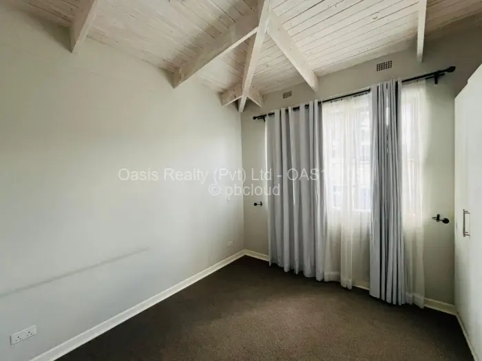 Townhouse/Cluster to Rent in Borrowdale Brooke, Harare