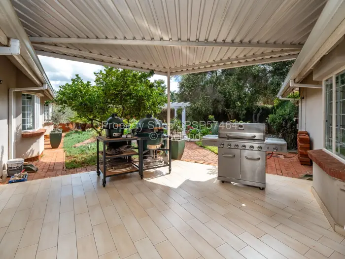 Townhouse/Cluster for Sale in Mount Pleasant, Harare