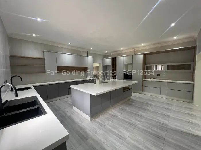 4 Bedroom House to Rent in Greendale