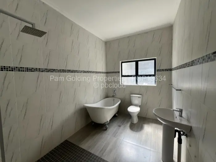 4 Bedroom House to Rent in Greendale