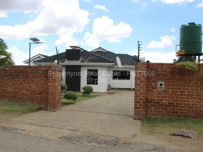4 Bedroom House for Sale in Mainway Meadows, Harare