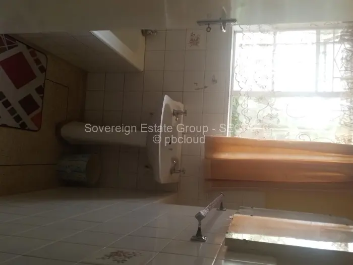 Flat/Apartment to Rent in Avondale West, Harare