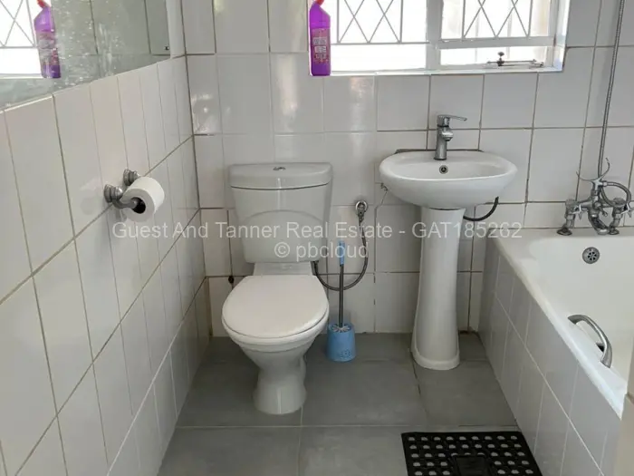 2 Bedroom Cottage/Garden Flat for Sale in Chadcombe, Harare