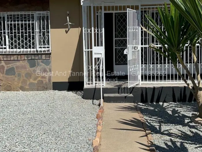 2 Bedroom Cottage/Garden Flat for Sale in Chadcombe, Harare