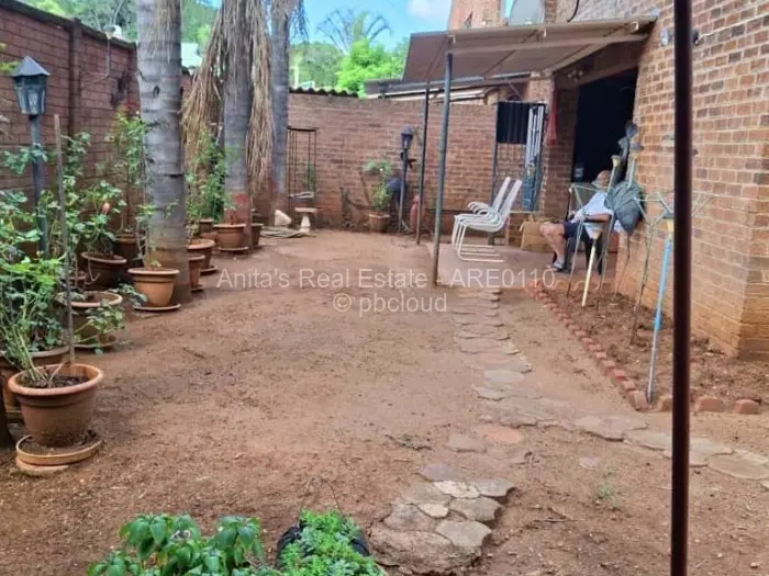 4 Bedroom House for Sale in Suburbs, Bulawayo