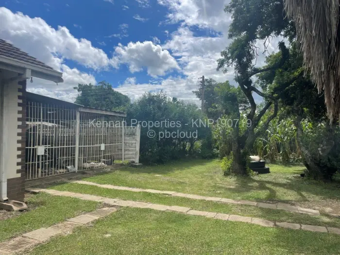 3 Bedroom House for Sale in Mabelreign, Harare