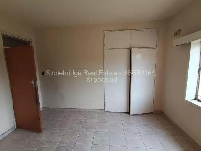 Flat/Apartment to Rent in Bulawayo City Centre, Bulawayo