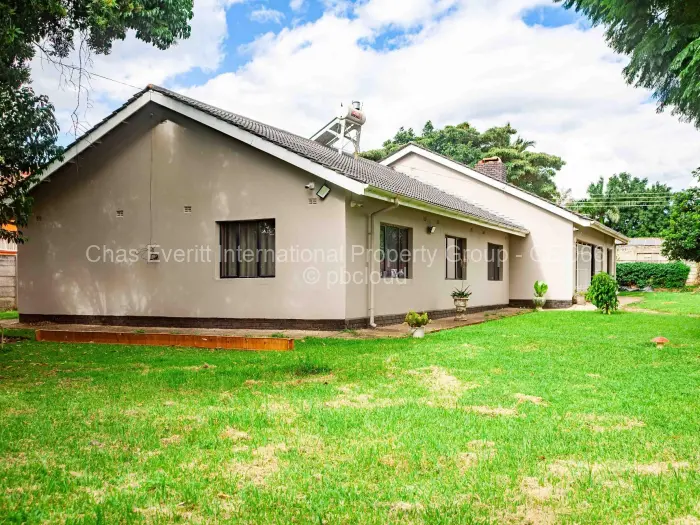 4 Bedroom House to Rent in Vainona, Harare