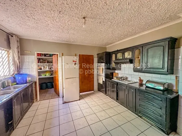 5 Bedroom House for Sale in Marlborough, Harare