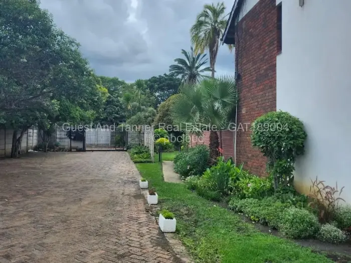 2 Bedroom Cottage/Garden Flat for Sale in Avondale, Harare