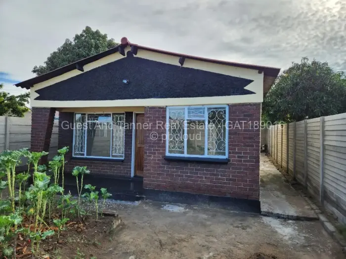4 Bedroom House for Sale in Chitungwiza, Chitungwiza