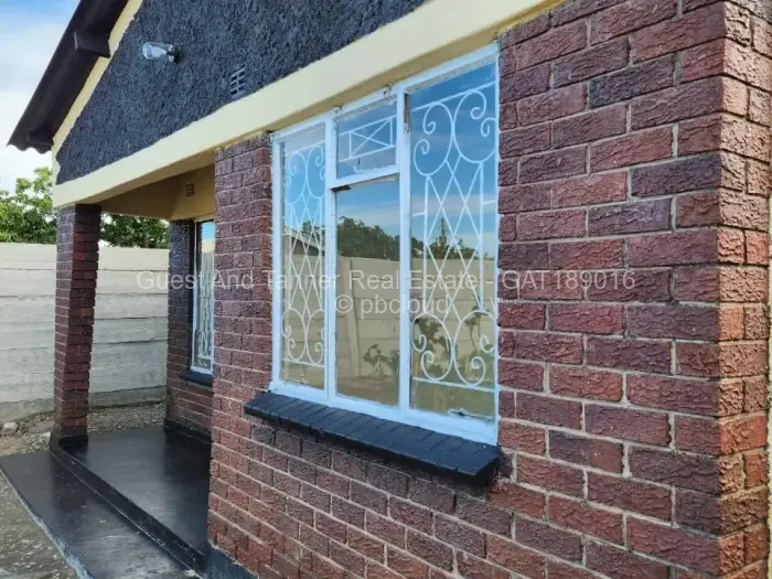 4 Bedroom House for Sale in Chitungwiza, Chitungwiza