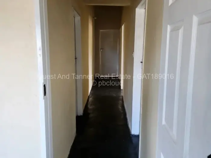 4 Bedroom House for Sale in Chitungwiza, Chitungwiza