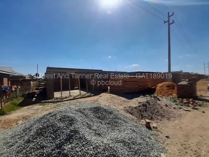 4 Bedroom House for Sale in Adelaide Park, Harare