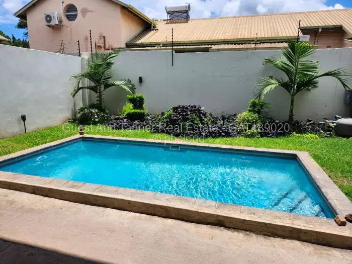 Townhouse/Cluster for Sale in Avondale, Harare