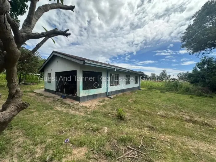 Commercial Stand for Sale in Ardbennie, Harare