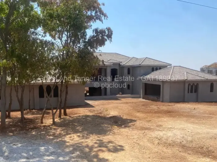 7 Bedroom House for Sale in Brookeview, Harare