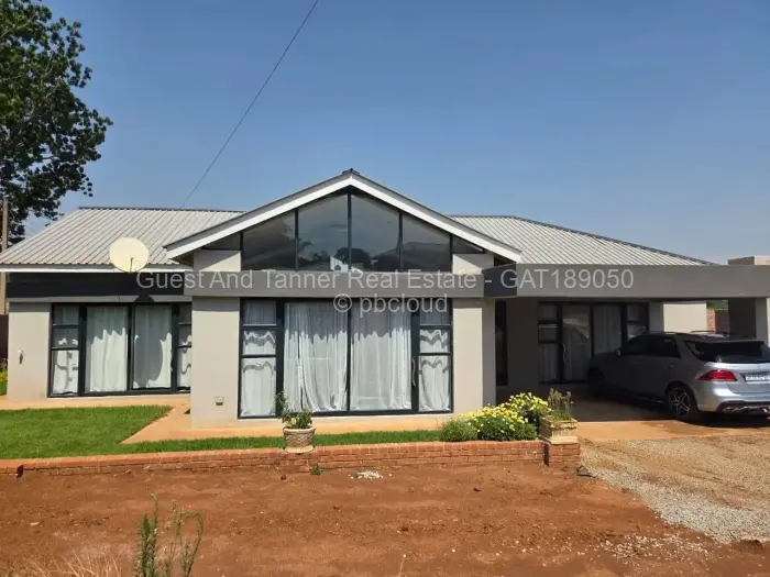 Townhouse/Cluster for Sale in Mandara, Harare