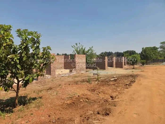 Townhouse/Cluster for Sale in Mandara, Harare