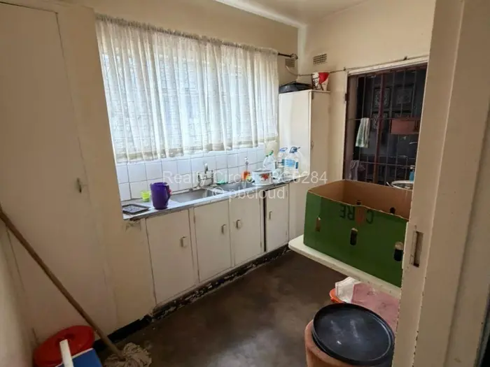 5 Bedroom House for Sale in Highlands, Harare