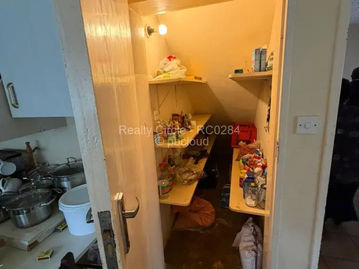 5 Bedroom House for Sale in Highlands, Harare