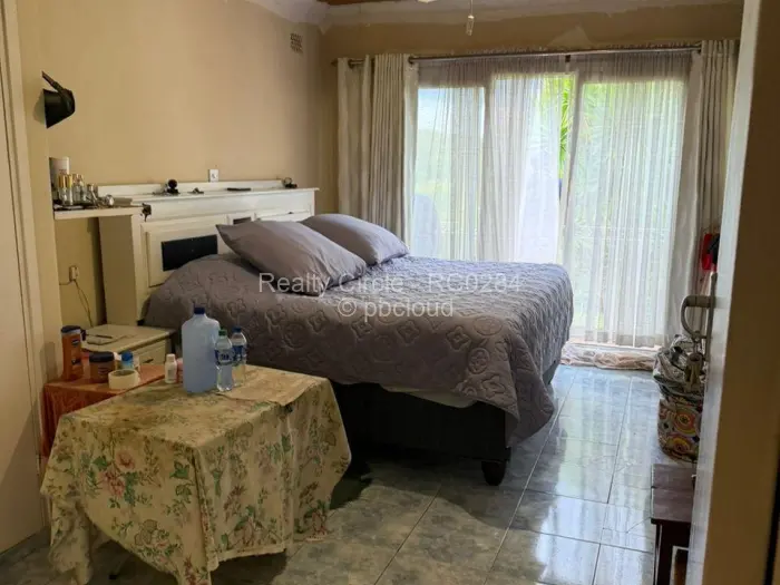 5 Bedroom House for Sale in Highlands, Harare