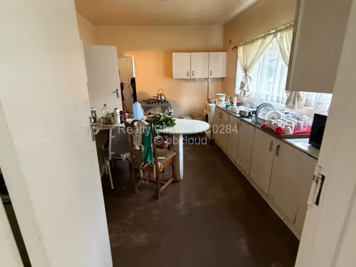 5 Bedroom House for Sale in Highlands, Harare