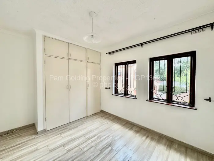 Townhouse/Cluster to Rent in Newlands, Harare